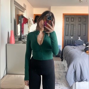 Aritzia cropped workout zip